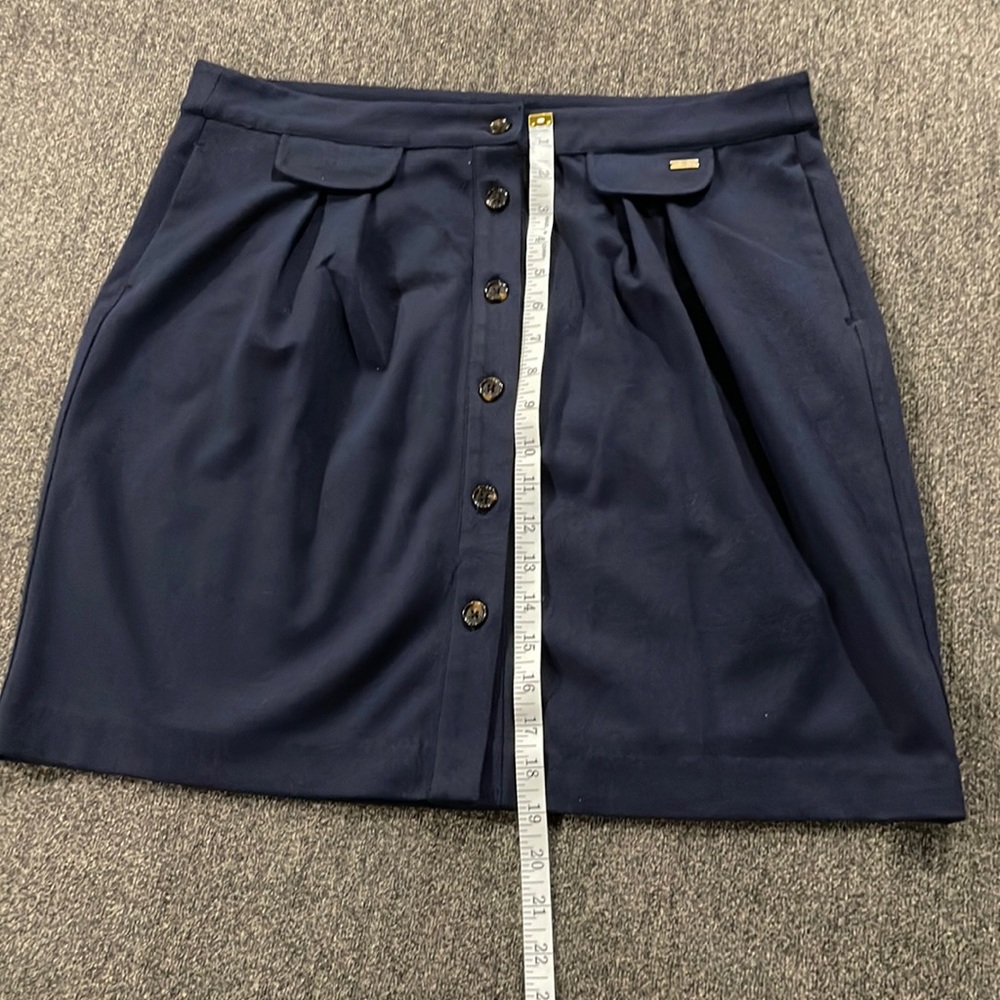 Tommy Hilfiger skirt. Size XL - Picture 1 of 5